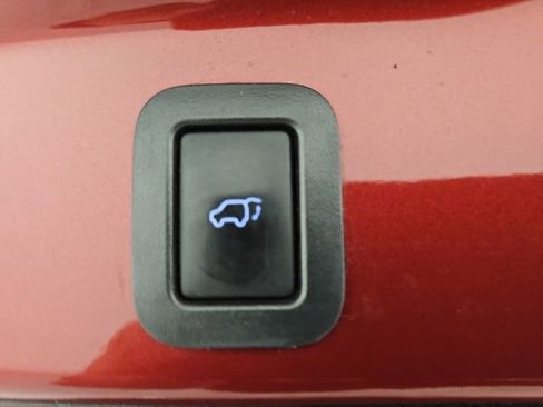 Used 2017 Toyota Highlander SE image 35