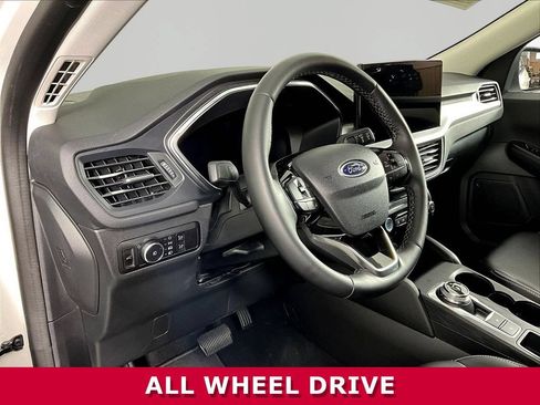 Used 2023 Ford Escape Platinum AWD/4WD image 15