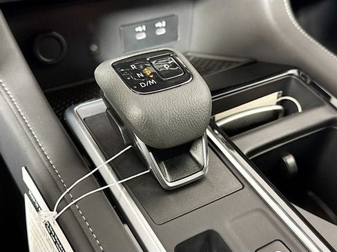 New 2026 Nissan Pathfinder SL AWD/4WD image 16