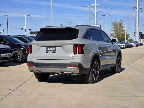 New 2026 Kia Sorento EX w/ EX Premium Package image 4