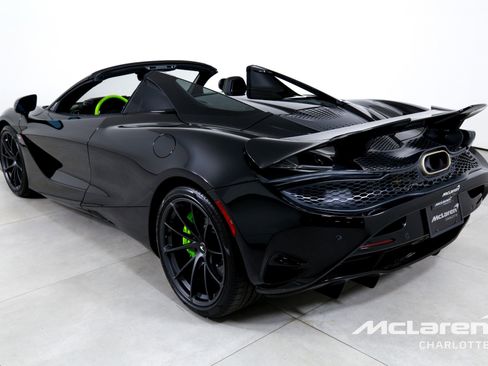New 2026 McLaren 750S Spider RWD image 8