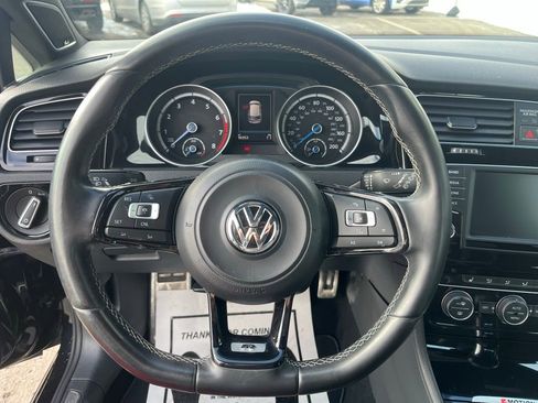 Used 2017 Volkswagen Golf R 4-Door AWD/4WD image 40