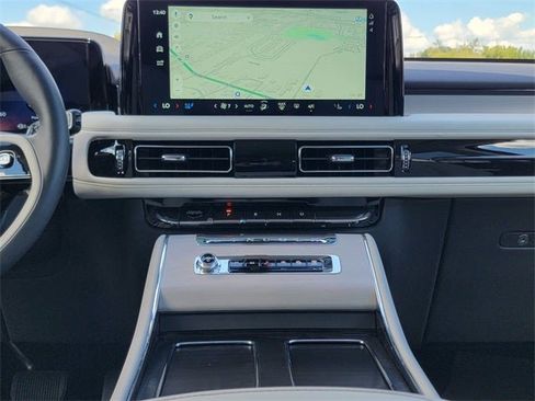 New 2025 Lincoln Aviator Reserve image 27