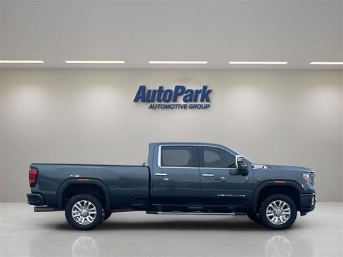 Used 2020 GMC Sierra 2500 Denali w/ Denali Ultimate Package image 9