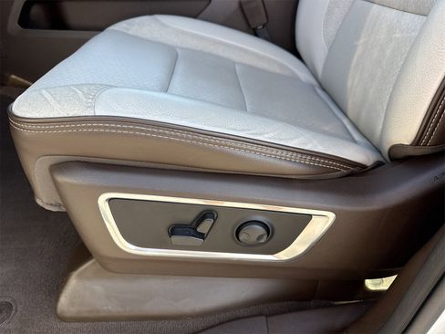 Used 2025 RAM 1500 Laramie image 19