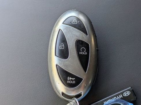 Used 2025 Hyundai Santa Fe Limited image 33