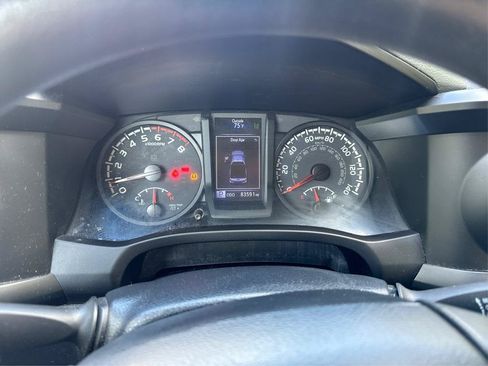 Used 2020 Toyota Tacoma SR RWD image 15