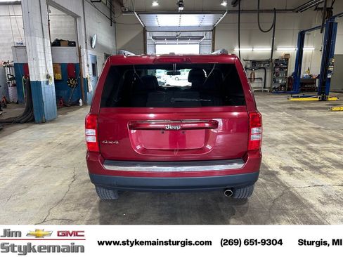 Used 2016 Jeep Patriot High Altitude AWD/4WD image 8