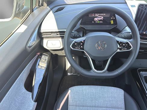 New 2026 Volkswagen ID.4 Pro RWD image 18