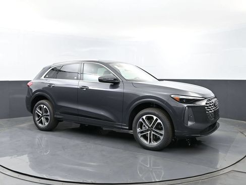 New 2026 Audi Q5 Premium w/ Convenience Package AWD/4WD image 3