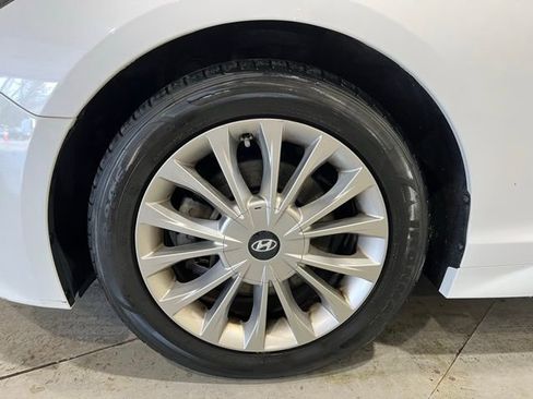 Used 2015 Hyundai Sonata Limited FWD image 5