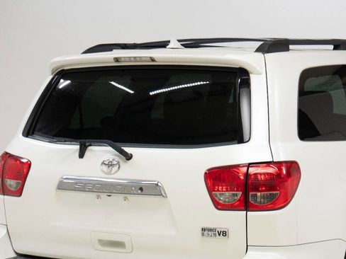 Used 2011 Toyota Sequoia Platinum image 13