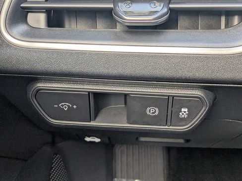 Used 2025 Kia K4 LXS image 23