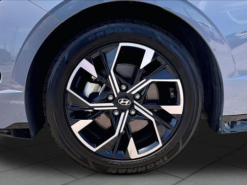 Used 2025 Hyundai Sonata SEL FWD image 10