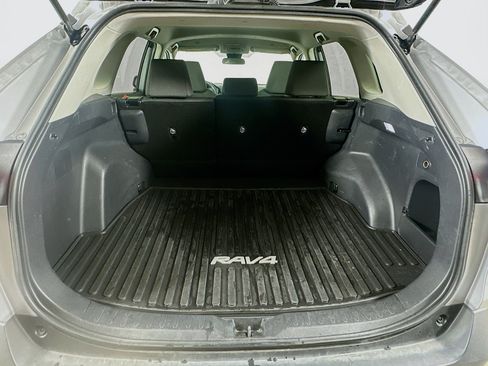 Used 2023 Toyota RAV4 XLE FWD image 27