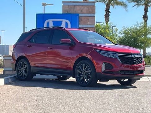 Used 2023 Chevrolet Equinox RS image 3