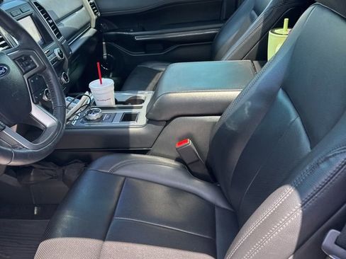 Used 2021 Ford Expedition XLT RWD image 24