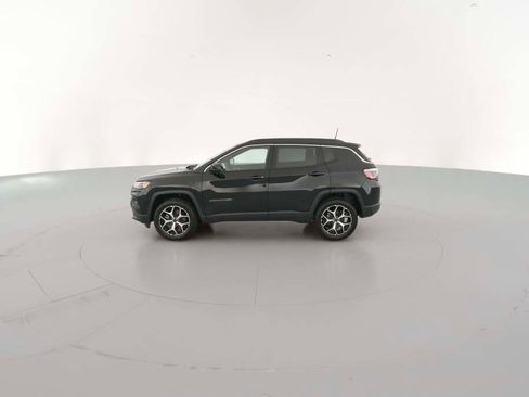 New 2026 Jeep Compass Limited image 6