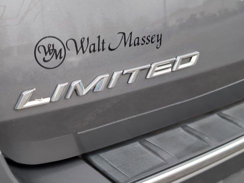 Used 2021 Ford Explorer Limited w/ Equipment Group 301A image 9