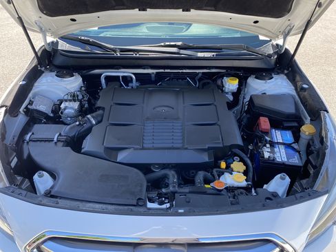 Used 2019 Subaru Outback 3.6R Limited w/ Popular Package #2 AWD/4WD image 23