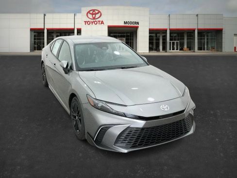 New 2026 Toyota Camry SE image 31