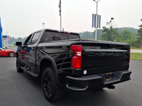 Used 2025 Chevrolet Silverado 1500 ZR2 w/ Technology Package AWD/4WD image 5