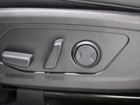 Used 2021 Kia Sorento S FWD image 43