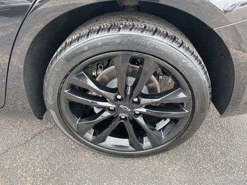 Used 2024 Chevrolet Malibu LT w/ Midnight Edition image 4