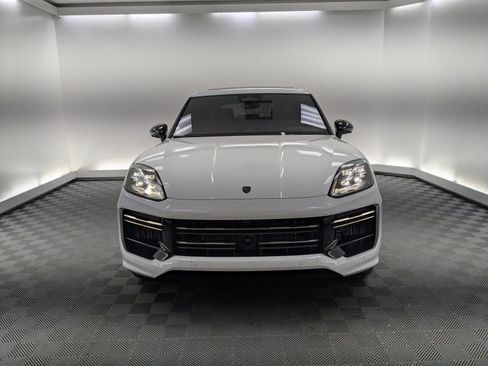 New 2026 Porsche Cayenne Turbo image 8