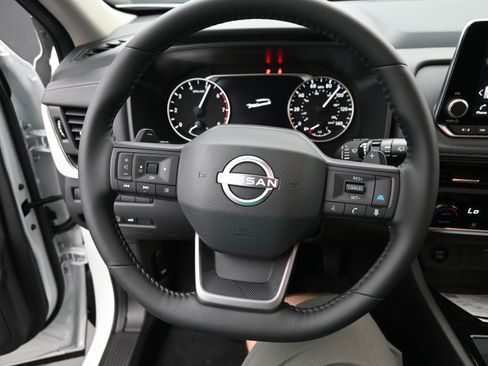 New 2026 Nissan Rogue SV image 14