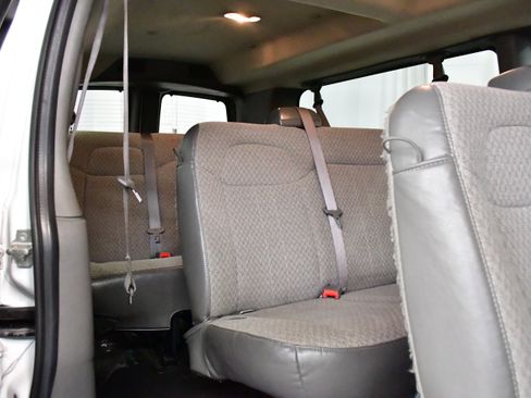 Used 2023 Chevrolet Express 3500 LT w/ LT Preferred Equipment Group image 22