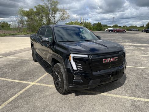 Used 2026 GMC Sierra EV Elevation w/ Premium Package AWD/4WD image 8