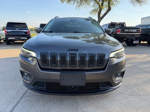 Used 2021 Jeep Cherokee Latitude Plus image 2