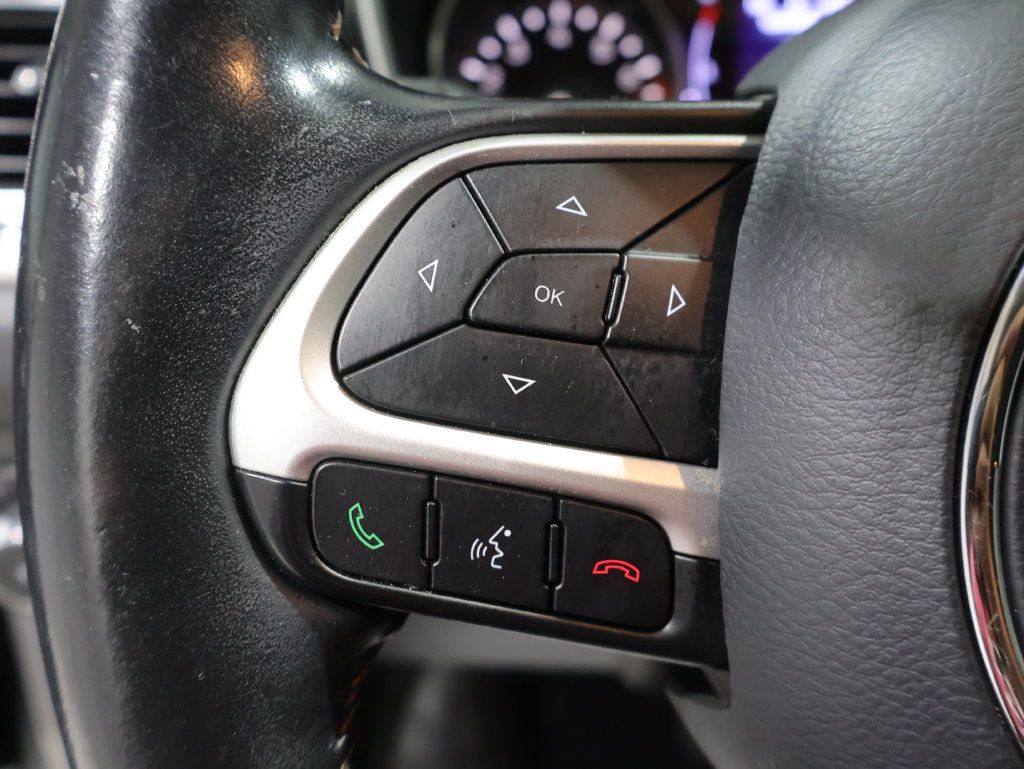 Used 2018 Jeep Compass Latitude AWD/4WD image 34