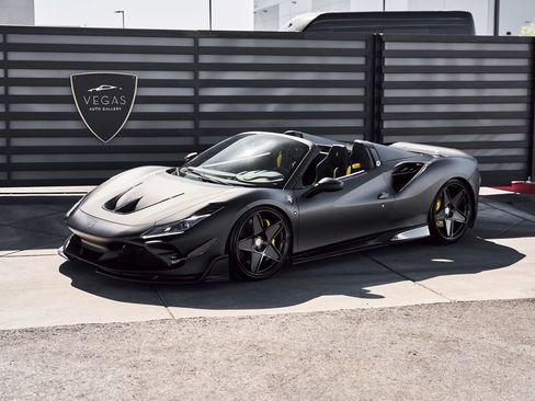 Used 2023 Ferrari F8 Tributo RWD image 5