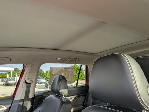 Certified 2022 Volkswagen Atlas SE w/ Panoramic Sunroof Package FWD image 20