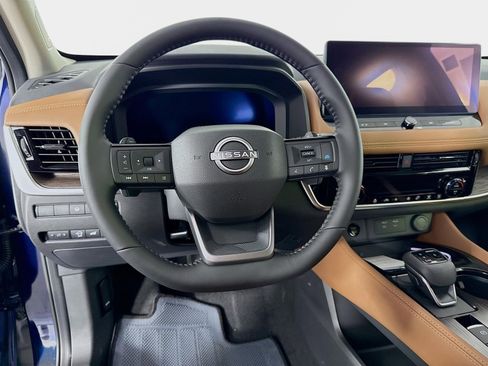 New 2026 Nissan Rogue Platinum image 12