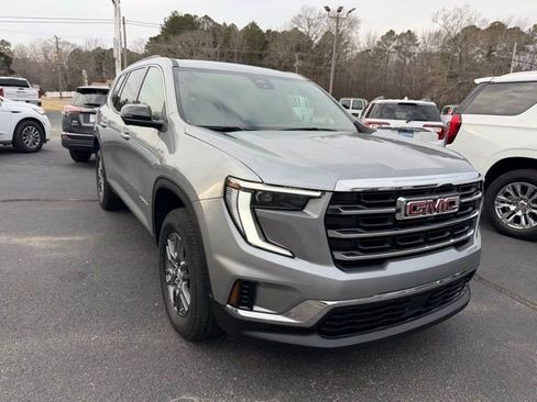 Certified 2025 GMC Acadia Elevation image 3