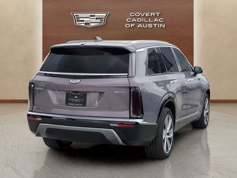New 2026 Cadillac Vistiq Luxury AWD/4WD image 8