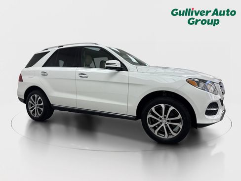 Used 2016 Mercedes-Benz GLE 350 4MATIC w/ Premium Package image 12