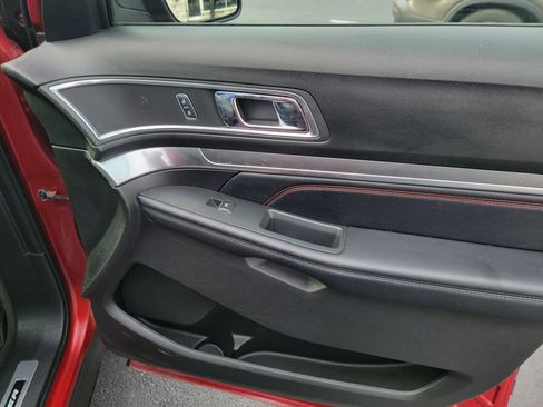 Used 2017 Ford Explorer Sport w/ Equipment Group 401A image 19