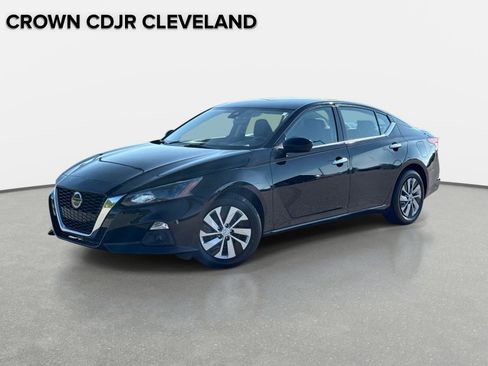 Used 2022 Nissan Altima 2.5 S FWD image 1