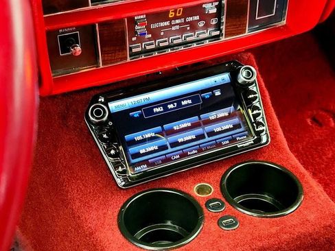 Used 1987 Cadillac Brougham image 18