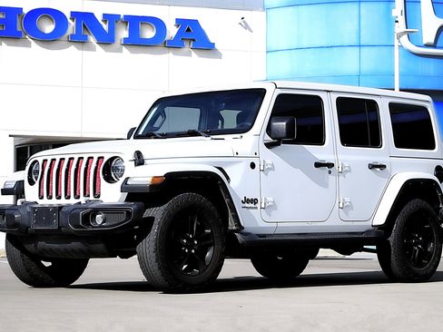 Used 2021 Jeep Wrangler Unlimited Sahara AWD/4WD image 1