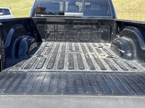 Used 2020 RAM 2500 Laramie w/ Night Edition image 6