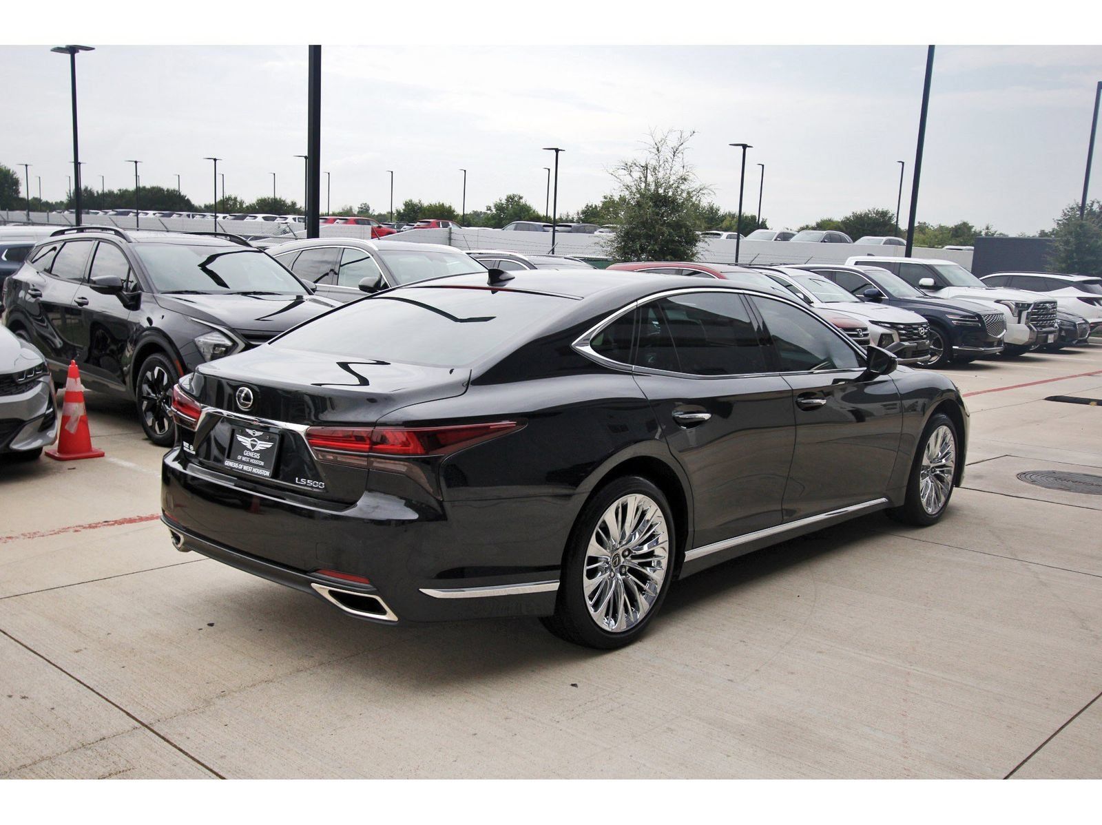 Used 2021 Lexus LS 500 w/ Interior Upgrade Package RWD image 8