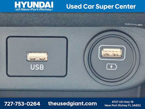Certified 2023 Hyundai Elantra Limited FWD image 25