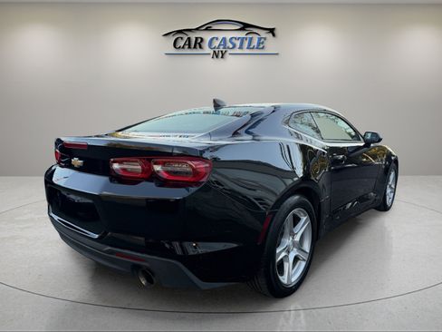 Used 2023 Chevrolet Camaro LT image 8