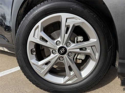 Used 2023 Hyundai Kona SEL w/ Cargo Package image 9