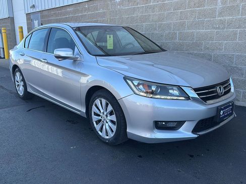 Used 2015 Honda Accord EX-L image 2